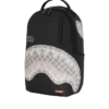 MOCHILA SHARK CENTRAL CREMA Y NEGRO A CUADROS