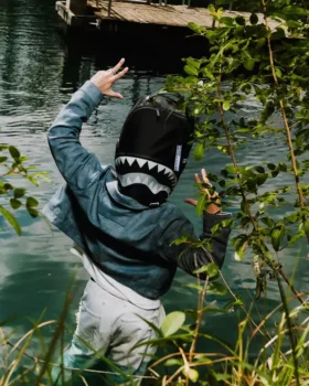Mochila Shark Central Danger Zone