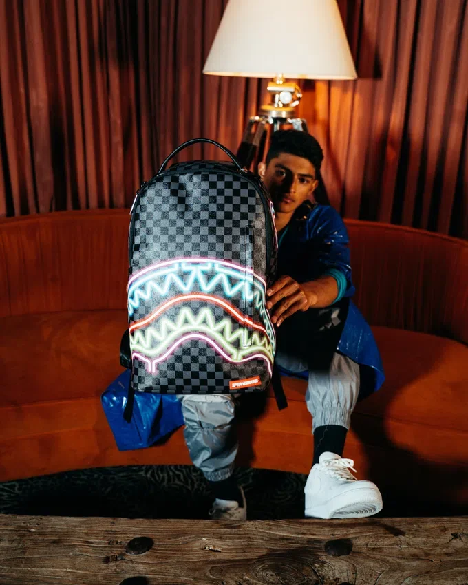 Mochila Shark in Paris Glow (DLXV)