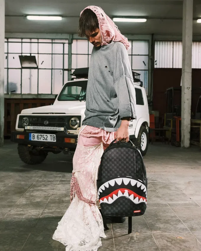 Mochila «Sharks in Paris Hyper Puff»