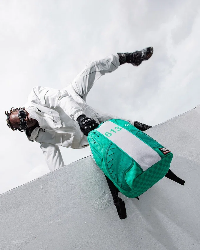 MOCHILA TÚNEL DE COLABORACIÓN CON SQUID GAME
