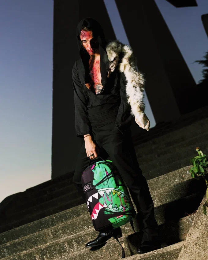 MOCHILA ZOMBIE OOZE SHARK CENTRAL