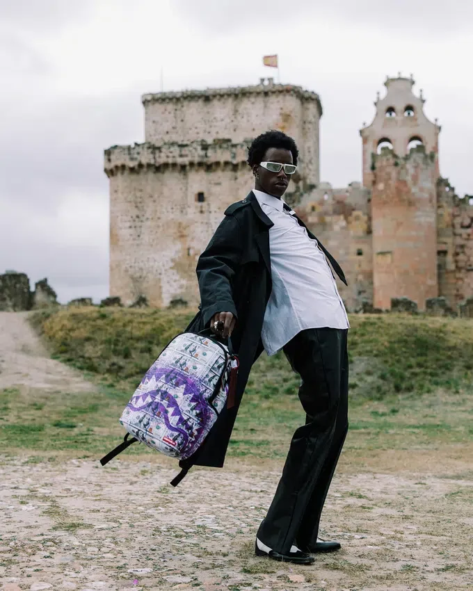 MOCHILAS BILLIONS IN THE BANK