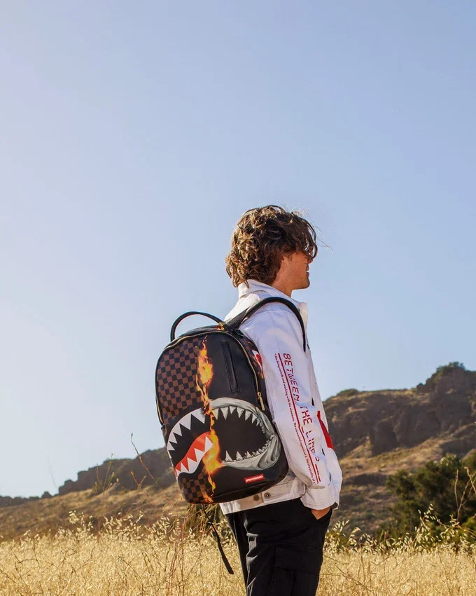 Mochilas UNSTOPPABLE DE SHARKS IN PARIS (DLXV)