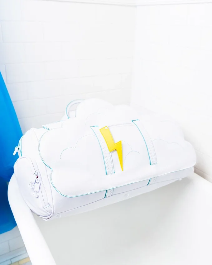 NUBOSO CON POSIBILIDAD DE BOLSA DE DEPORTE SHARK