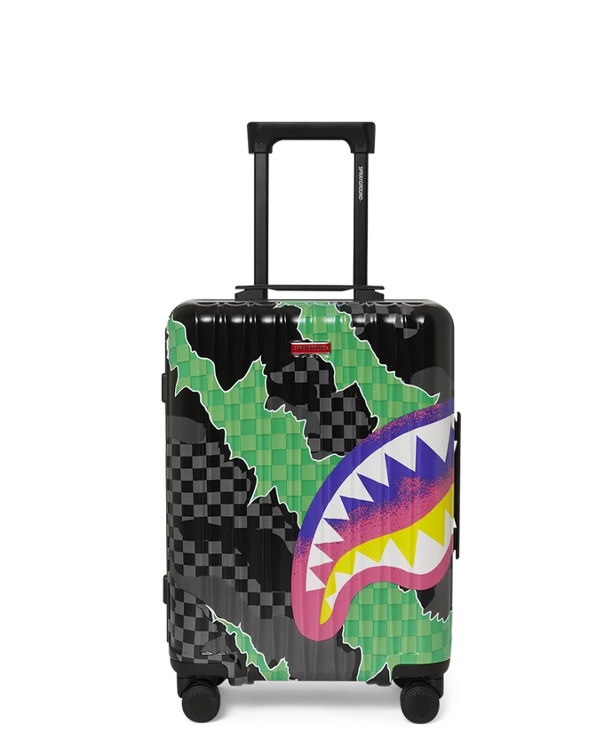 THE WILD ONE: EQUIPAGE DE MANO DE CARCASA RÍGIDA SHARKNAUTICS
